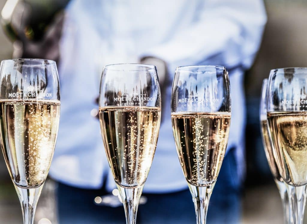 kako napraviti šampanjac, proizvodnja šampanjca, prošek, proizvodnja prošeka, dodati vinobran, kada dodati vinobran, u vino