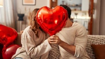 Što pokloniti curi za godišnjicu? Evo 6 romantičnih ideja