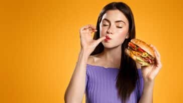 Kako izbjeći prejedanje? Donosimo 7 savjeta nutricionista