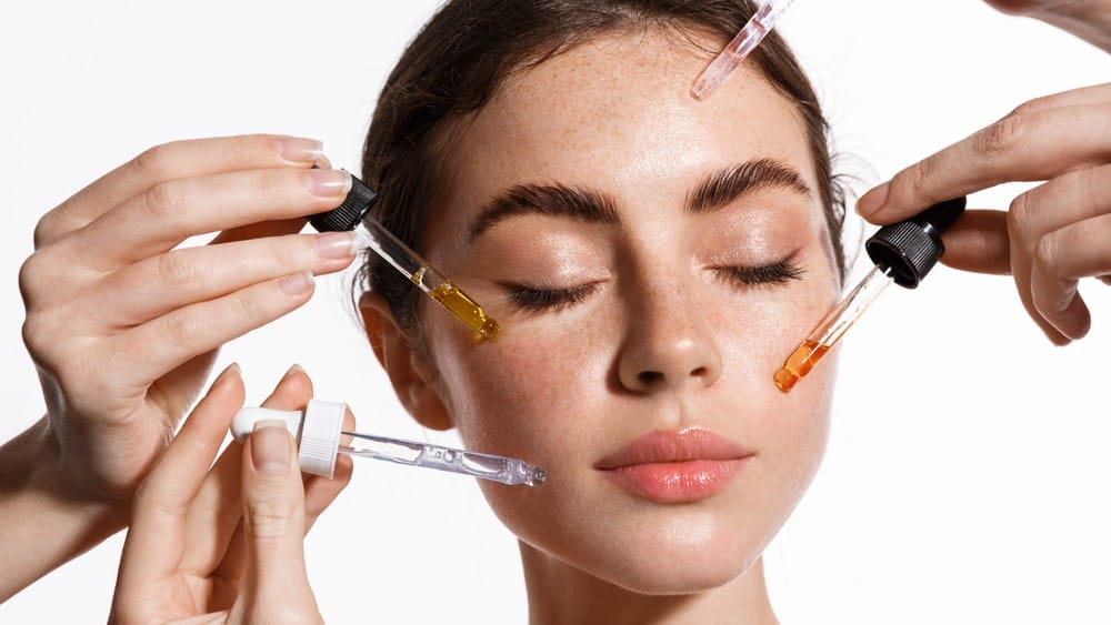 Kako odabrati pravi serum za lice? Evo 13 konkretnih koraka